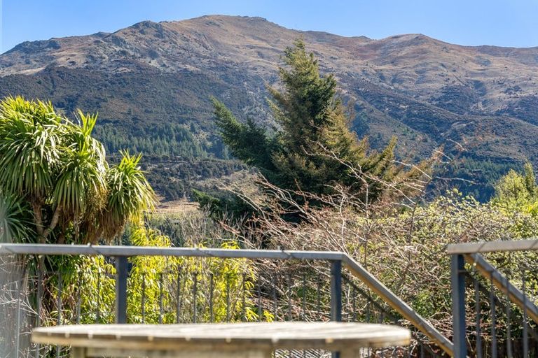 Photo of property in 34 Noema Terrace, Lake Hawea, 9382