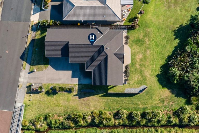 Photo of property in 95 Oriental Parade, Papamoa Beach, Papamoa, 3118