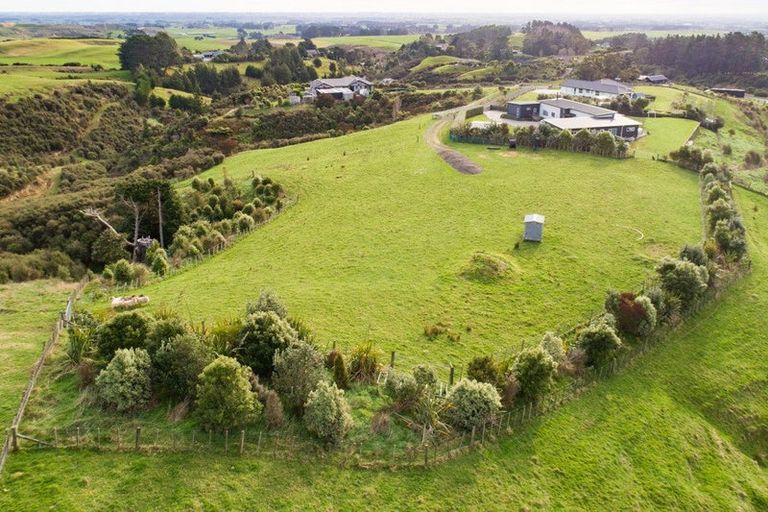 Photo of property in 98 Lacebark Drive, Linton, Palmerston North, 4472