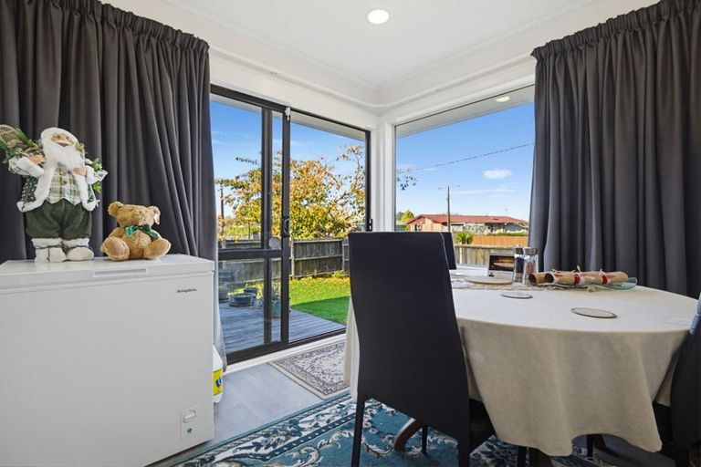 Photo of property in 5 Minifie Avenue, Melville, Hamilton, 3206