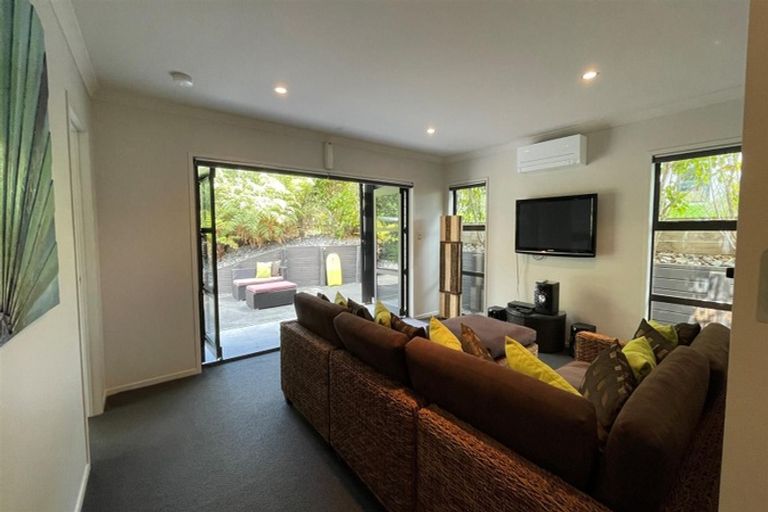 Photo of property in 5a Seacrest Boulevard, Langs Beach, Waipu, 0582