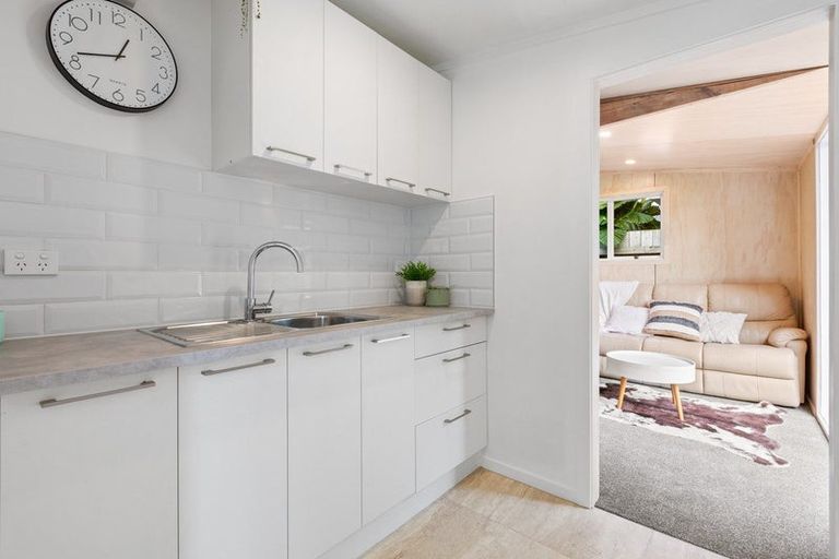 Photo of property in 29a Doment Crescent, Orewa, 0931