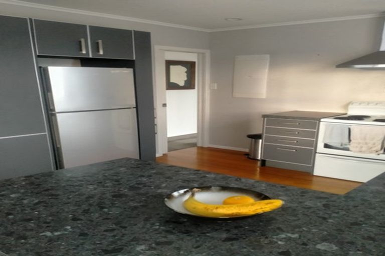 Photo of property in 1/21 Elizabeth Street, Orewa, 0931