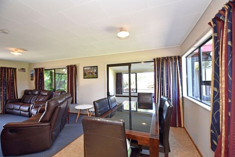 Photo of property in 82 Dunlop Street, Wallacetown, 9816