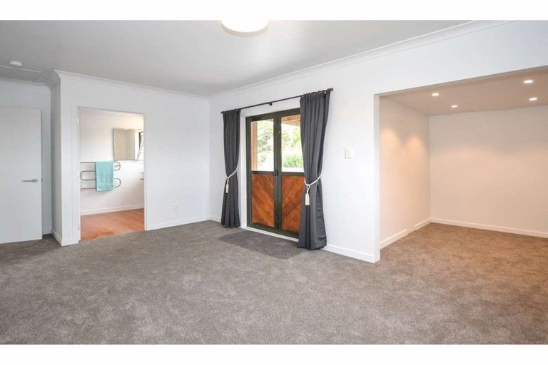 Photo of property in 99 Yorke Road, Haruru, 0204