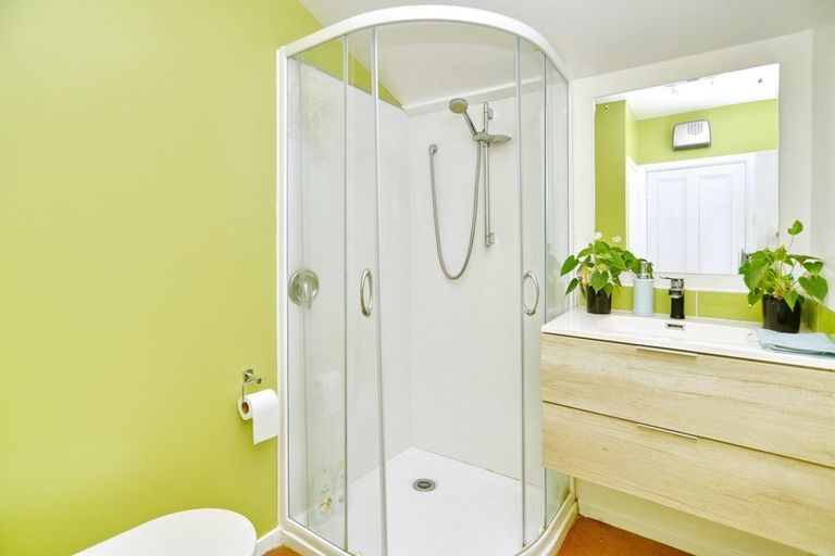 Photo of property in 72 Bamford Street, Woolston, Christchurch, 8023