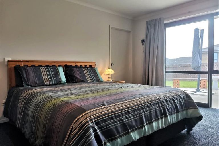 Photo of property in 76 Tamure Place, Ruakaka, 0116