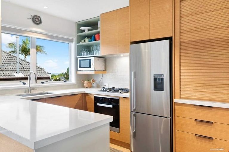 Photo of property in 3/21 Saltburn Road, Milford, Auckland, 0620