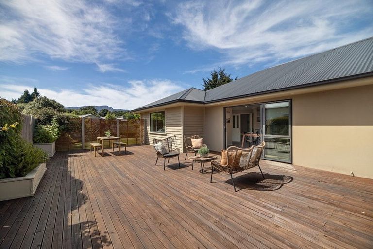 Photo of property in 14 Erskine Street, Lake Hayes, Queenstown, 9304