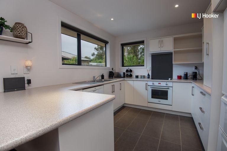 Photo of property in 12 Saint James Place, Fairfield, Dunedin, 9018