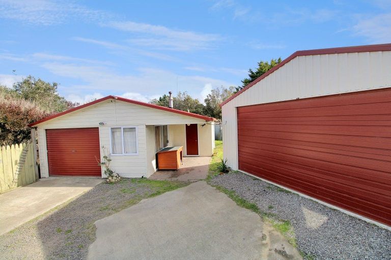 Photo of property in 3 Harrod Avenue, Foxton Beach, Foxton, 4815