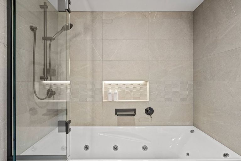 Photo of property in Gloucester Towers, 12/28 Gloucester Street, Christchurch Central, Christchurch, 8013