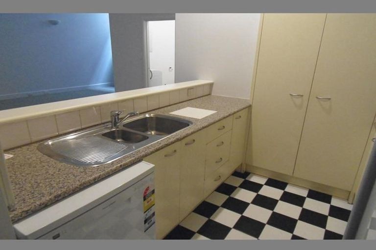 Photo of property in 5 Cheshire Street, Cannons Creek, Porirua, 5024