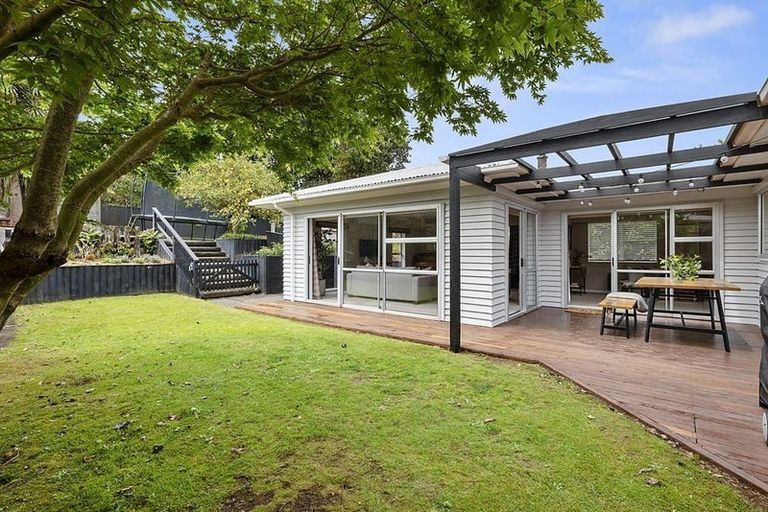 Photo of property in 1 Horne Street, Hurdon, New Plymouth, 4310