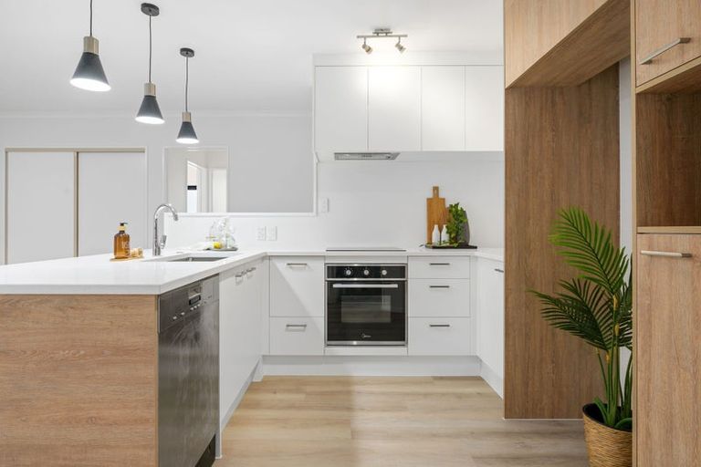 Photo of property in 11 Castlewold Place, Huntington, Hamilton, 3210