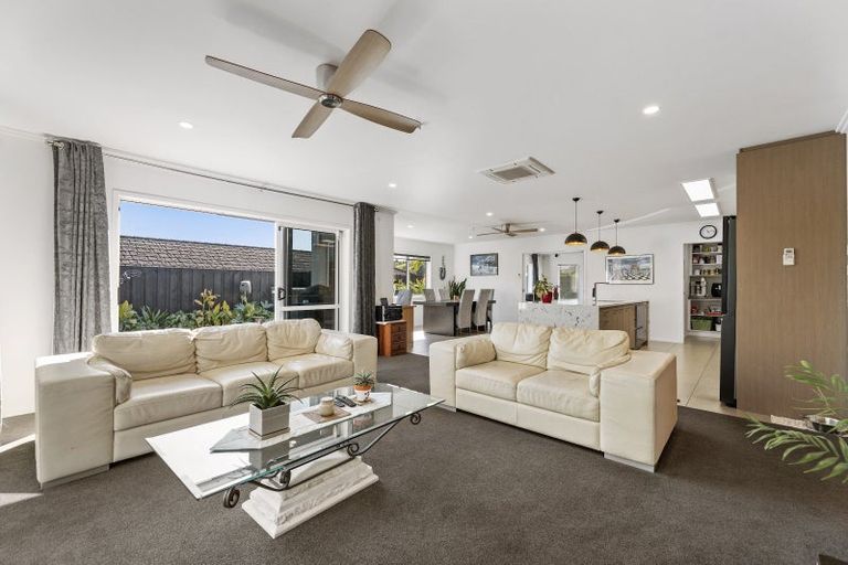 Photo of property in 8 Caldera Close, Pyes Pa, Tauranga, 3112