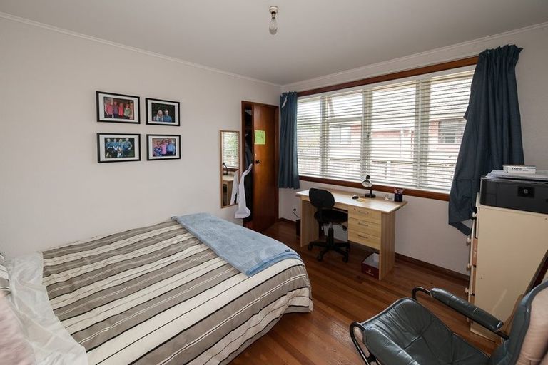 Photo of property in 28 Auburn Avenue, Upper Riccarton, Christchurch, 8041