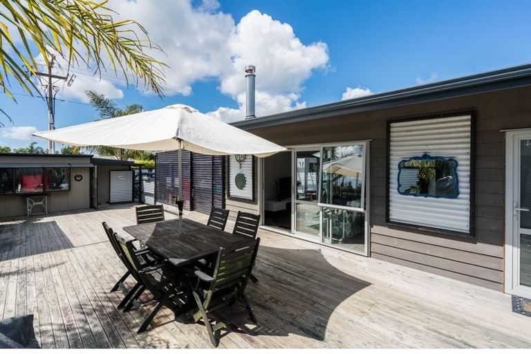 Photo of property in 30 Insley Street, Mangawhai, 0505