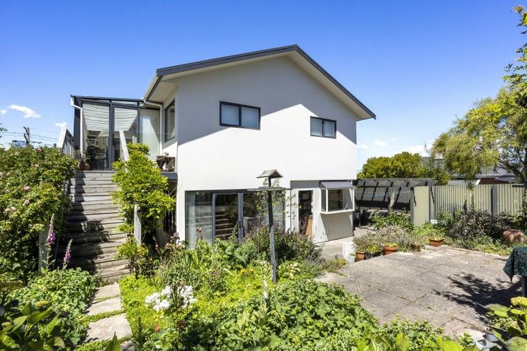 Photo of property in 6 Bruce Street, Roslyn, Dunedin, 9011