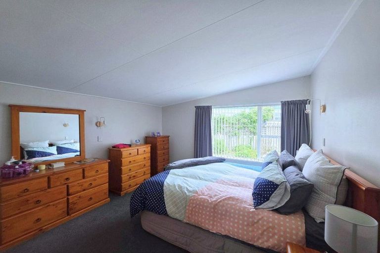 Photo of property in 2/22 Francis Drake Street, Waipukurau, 4200