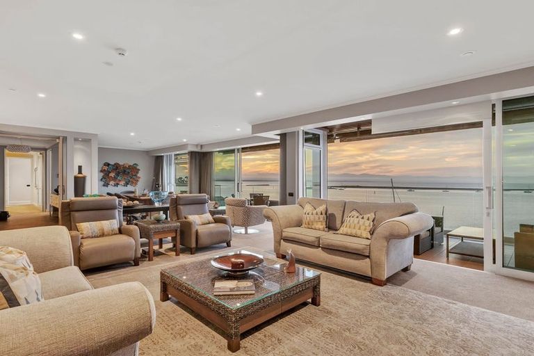 Photo of property in Quay Apartments Tower 2, 208/283 Wakefield Quay, Stepneyville, Nelson, 7010