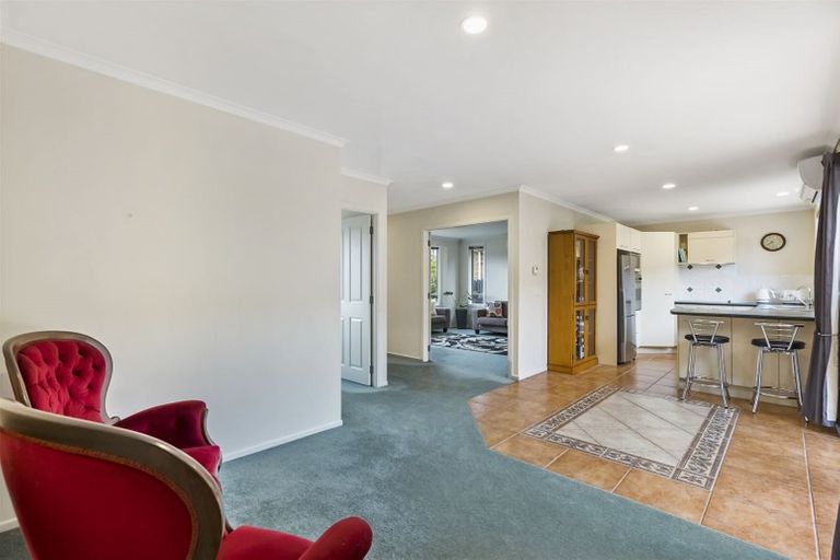 Photo of property in 44 Redcastle Drive, East Tamaki, Auckland, 2013