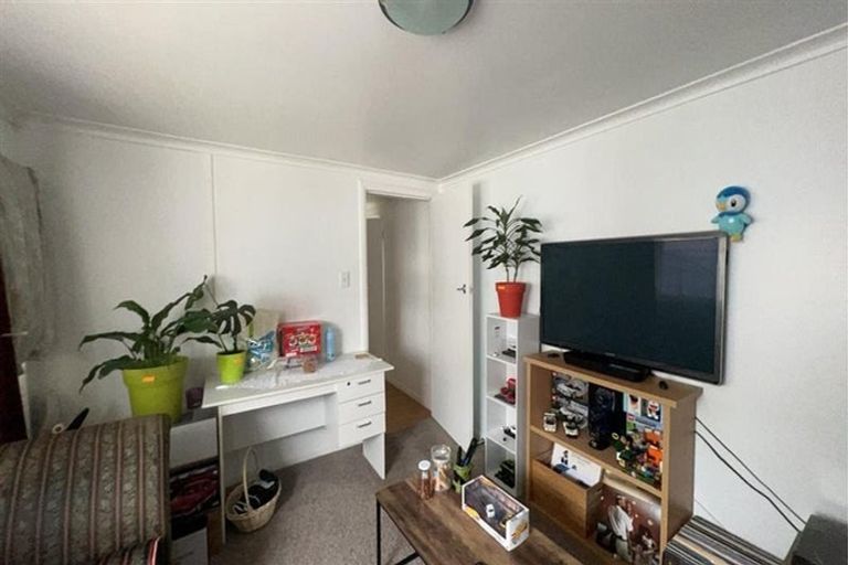 Photo of property in 8 Onepoto Road, Hauraki, Auckland, 0622