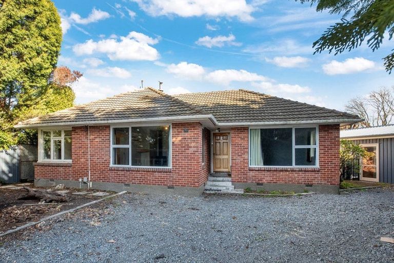 Photo of property in 79 Racecourse Road, Sockburn, Christchurch, 8042