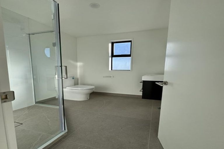 Photo of property in 2/41 Horseshoe Lake Road, Shirley, Christchurch, 8061