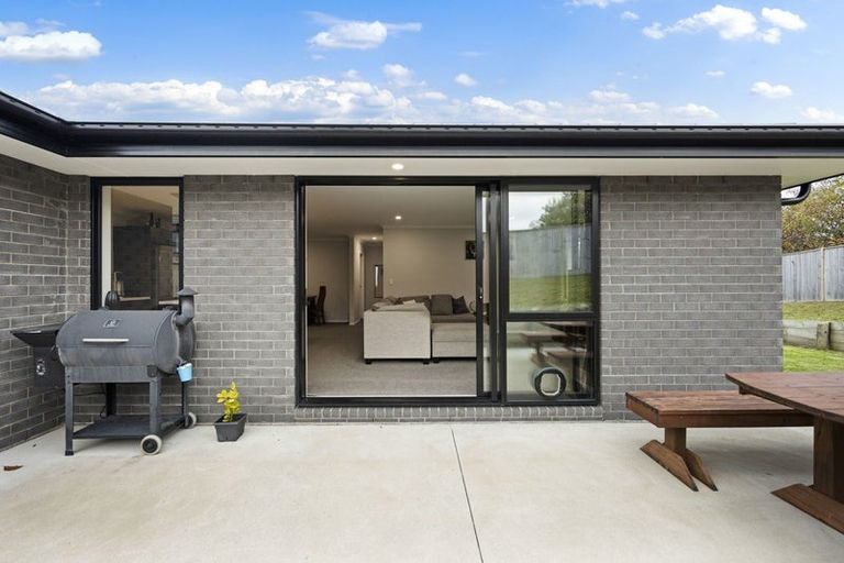 Photo of property in 32 Peacock Place, Pokeno, 2402