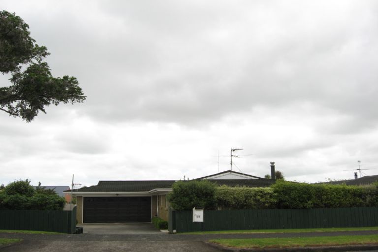 Photo of property in 25 Green Lane, Pukekohe, 2120