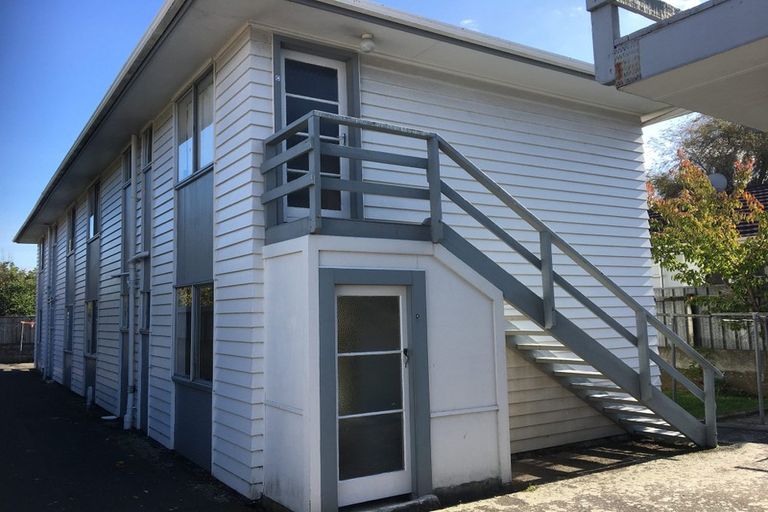Photo of property in 28d Leighton Avenue, Waiwhetu, Lower Hutt, 5010