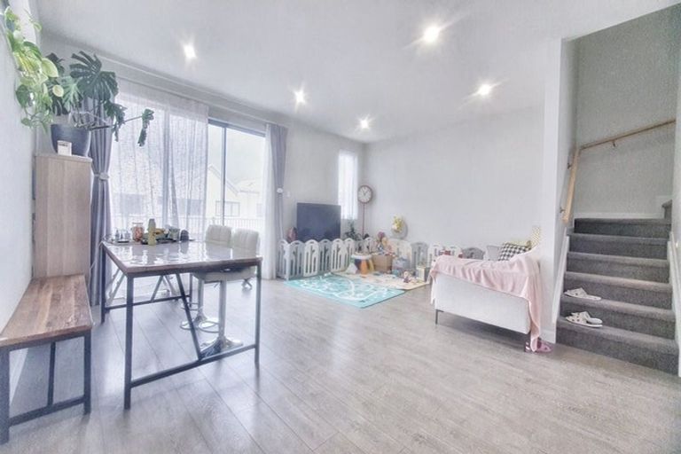 Photo of property in 24 Porowha Road, Westgate, Auckland, 0814