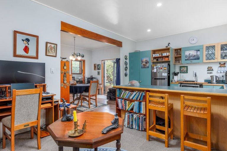 Photo of property in 16 Stanly Street, Eketahuna, 4900