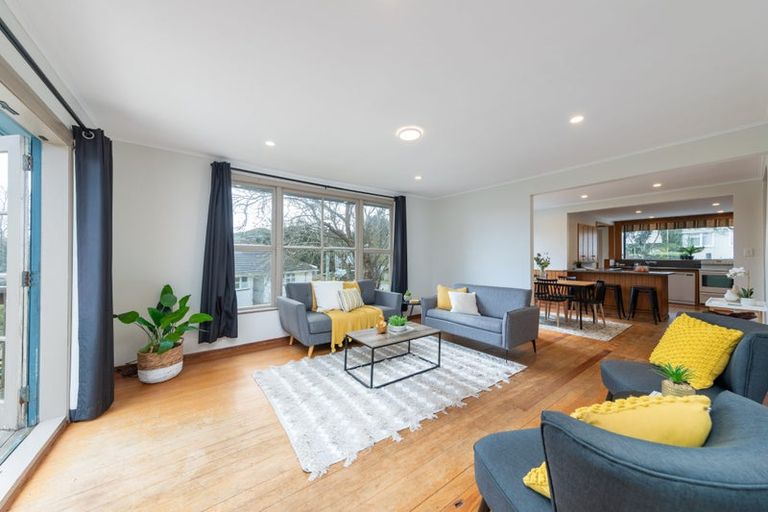 Photo of property in 22 Hereford Street, Cannons Creek, Porirua, 5024