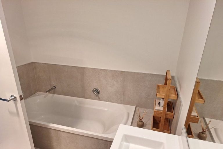 Photo of property in 8 Katikati Drive, Manurewa, Auckland, 2102