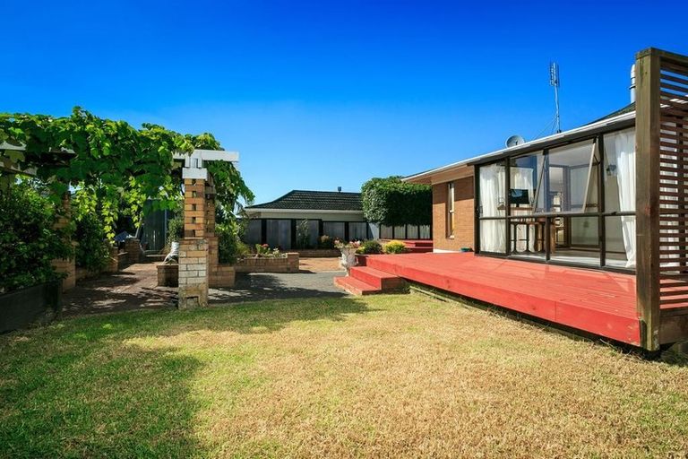 Photo of property in 223 Glamorgan Drive, Torbay, Auckland, 0630
