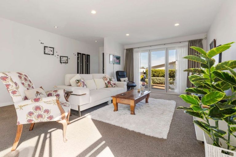 Photo of property in 8 Aubrey Way, Brookfield, Tauranga, 3110