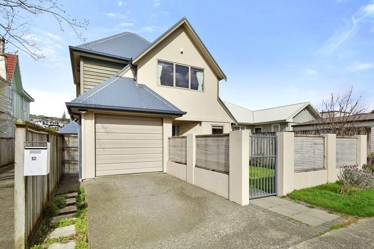 Photo of property in 12 Cambridge Street, Tawa, Wellington, 5028