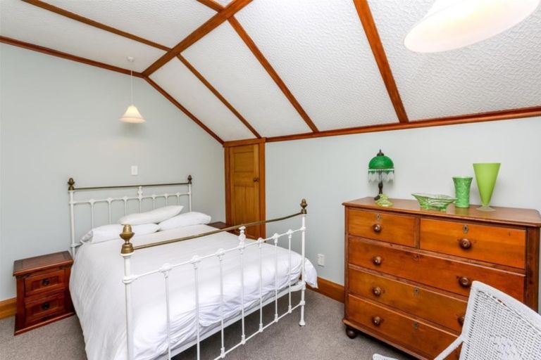 Photo of property in 37a Cameron Street, New Plymouth, 4310