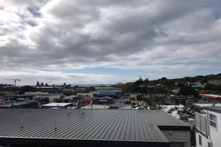 Photo of property in Wilk Heights, 11/8 Wilk Lane, Browns Bay, Auckland, 0630