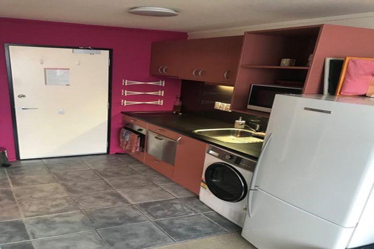 Photo of property in Edward Street Apartments, 38/3 Edward Street, Te Aro, Wellington, 6011