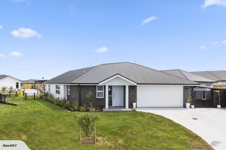 Photo of property in 1 Wahaika Way, Papamoa Beach, Papamoa, 3118