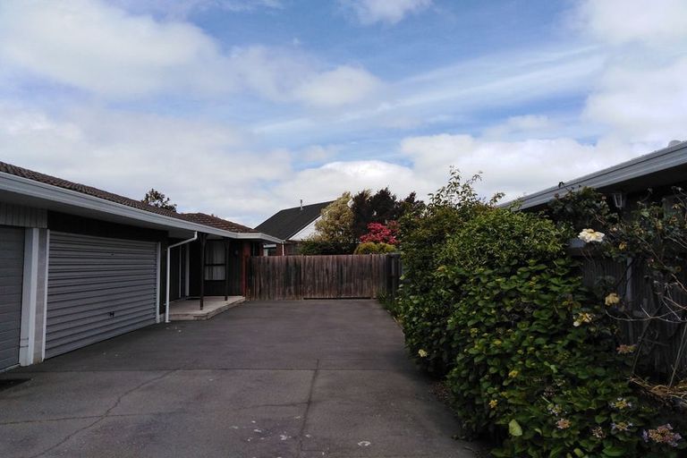 Photo of property in 2/155 Northcote Road, Northcote, Christchurch, 8052