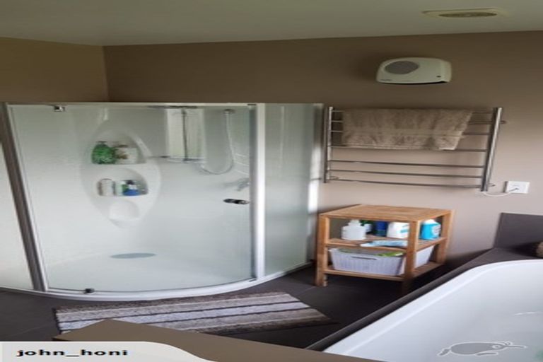 Photo of property in 146 Mcfaddens Road, St Albans, Christchurch, 8052