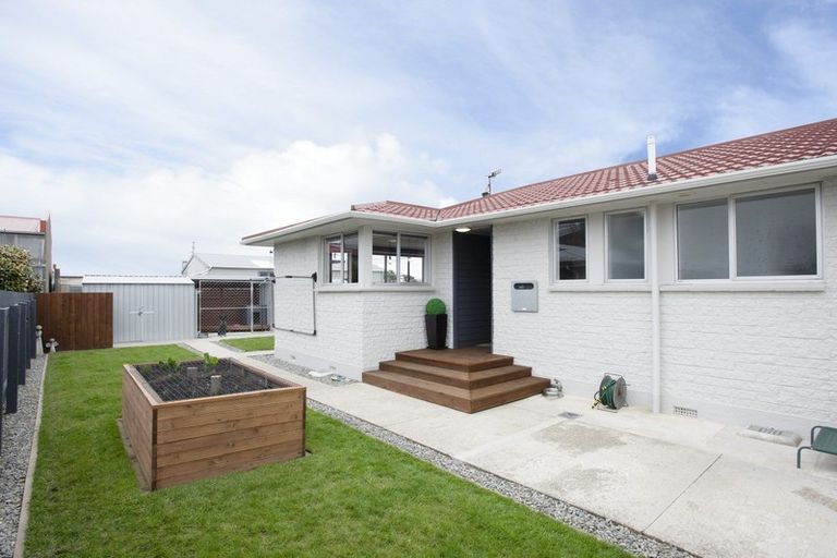 Photo of property in 15 Ross Street, Grasmere, Invercargill, 9810