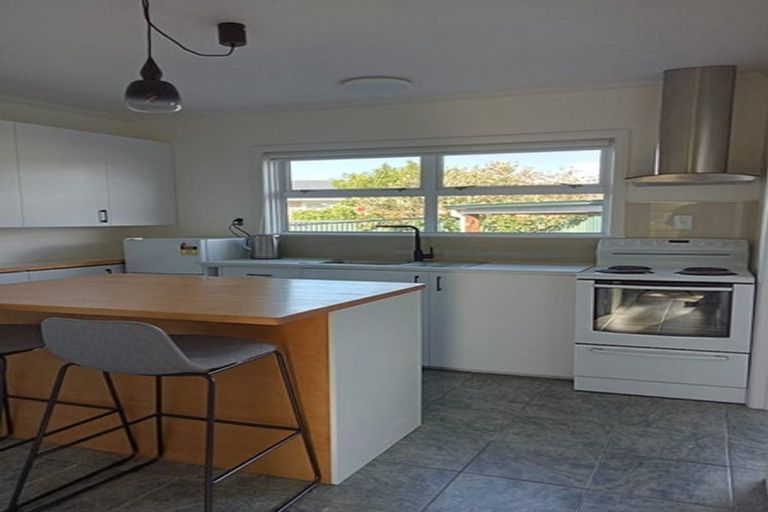 Photo of property in 4/1104 Heretaunga Street East, Parkvale, Hastings, 4122