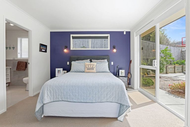 Photo of property in 47 Hamon Place, Pukehangi, Rotorua, 3015