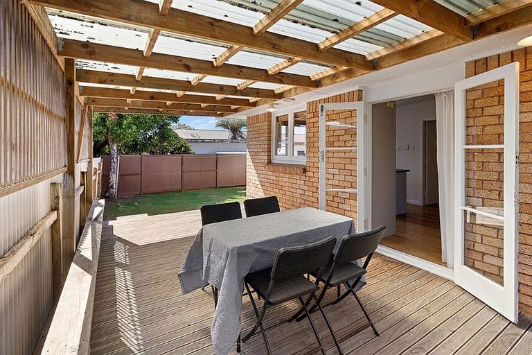 Photo of property in 14 Dover Road, St Andrews, Hamilton, 3200