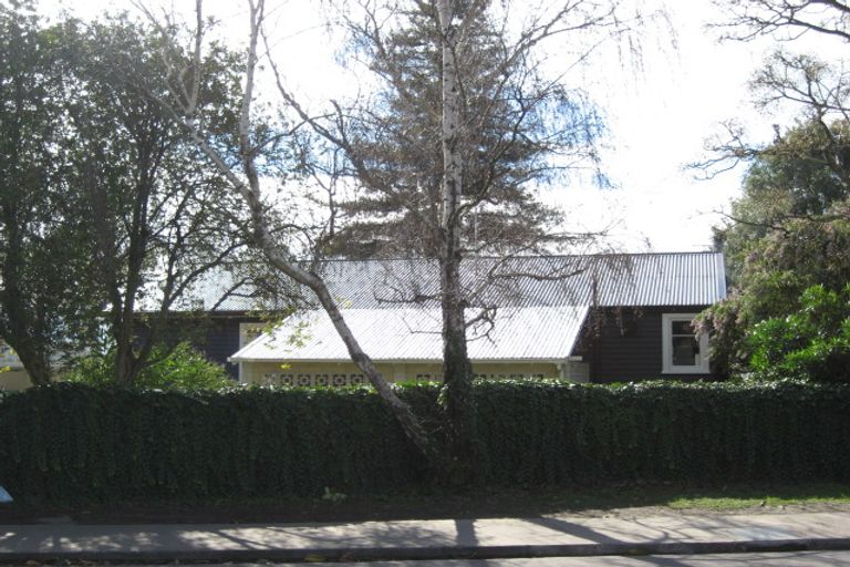 Photo of property in 1 Nimon Street, Havelock North, 4130